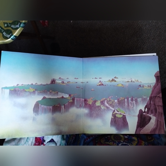 Yes "Close to the Edge" Vintage Vinyl Record - Picture 2 of 5